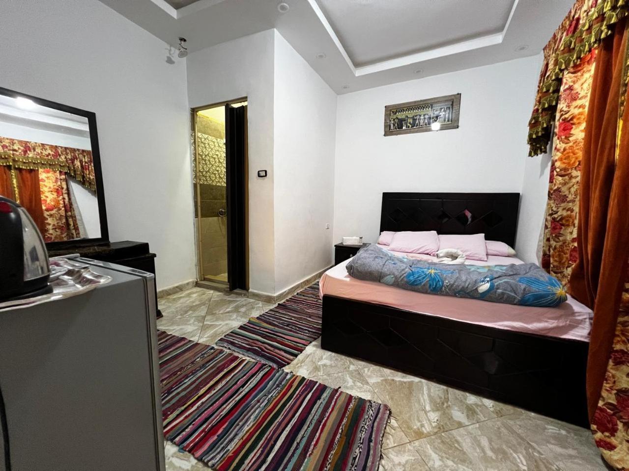 Bed and Breakfast Jana Pyramids View In 3 Kafret el-Gabal Exteriér fotografie