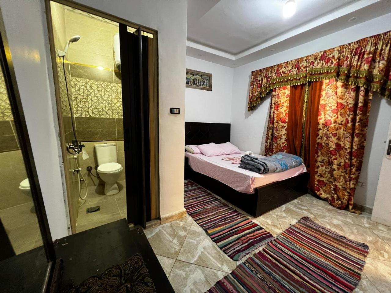 Bed and Breakfast Jana Pyramids View In 3 Kafret el-Gabal Exteriér fotografie
