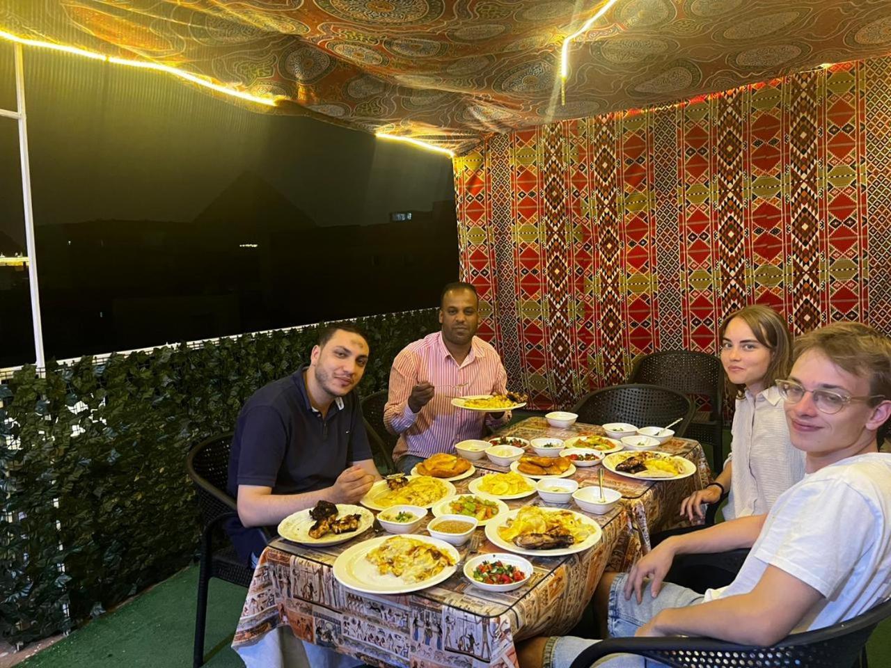 Bed and Breakfast Jana Pyramids View In 3 Kafret el-Gabal Exteriér fotografie